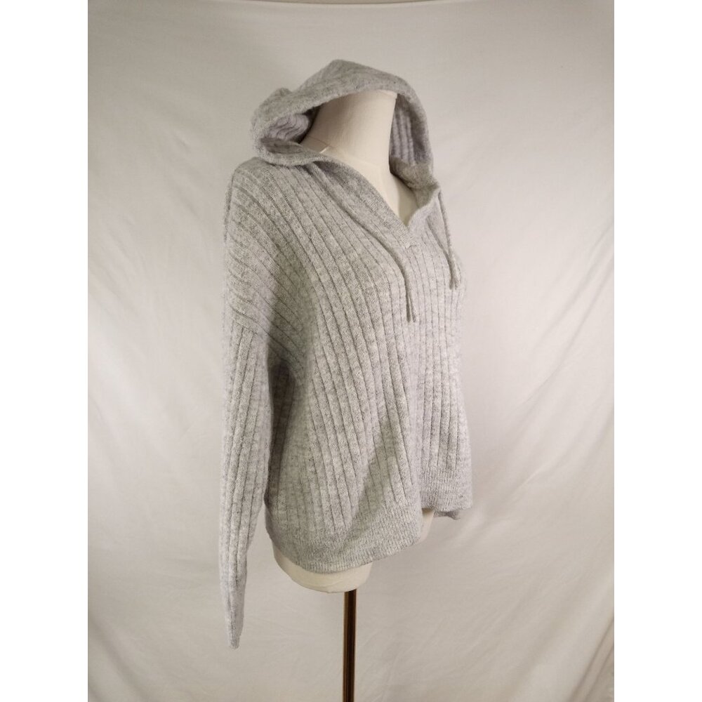 Lucky Brand Women's Gray V-Neck Hooded Cropped Sweater Size Medium - Picture 3 of 5
